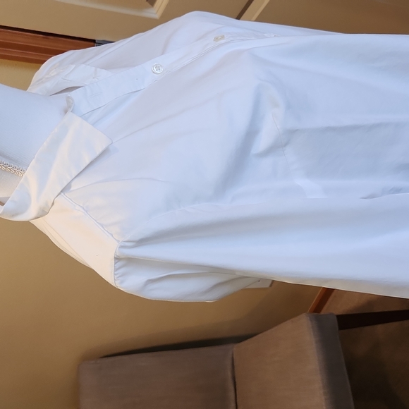 LOFT brand white button down shirt - Picture 3 of 7